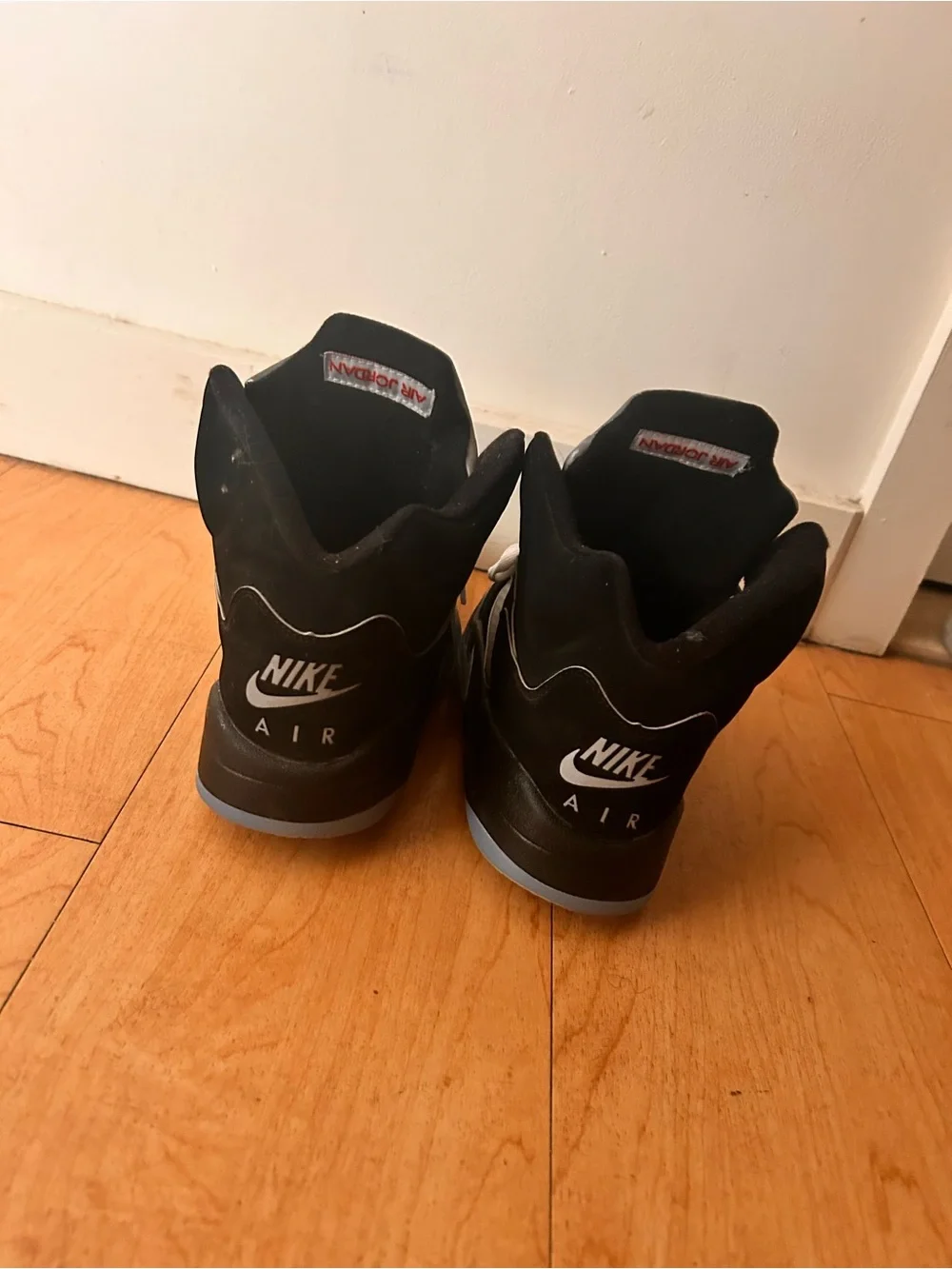 Jordan 5 black metallic